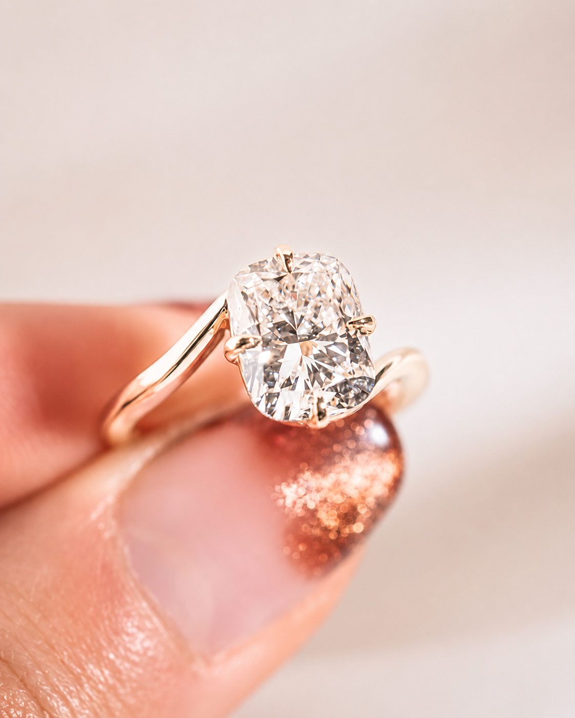 PAEDYN | Elongated Cushion Cut Bypass Band