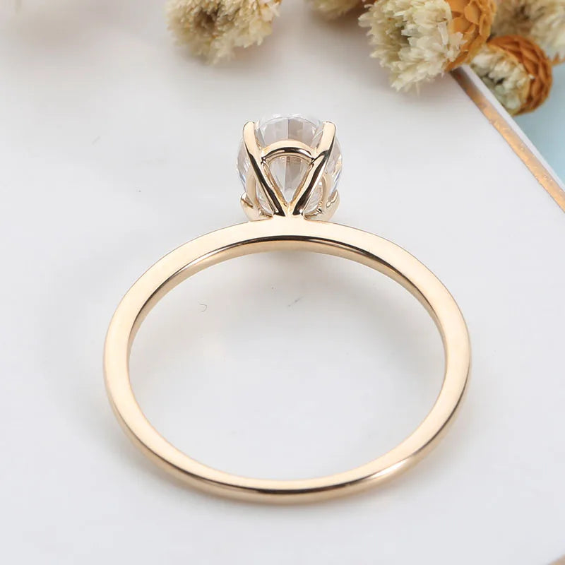 DRIFA | Oval Solitaire Moissanite Engagement Ring