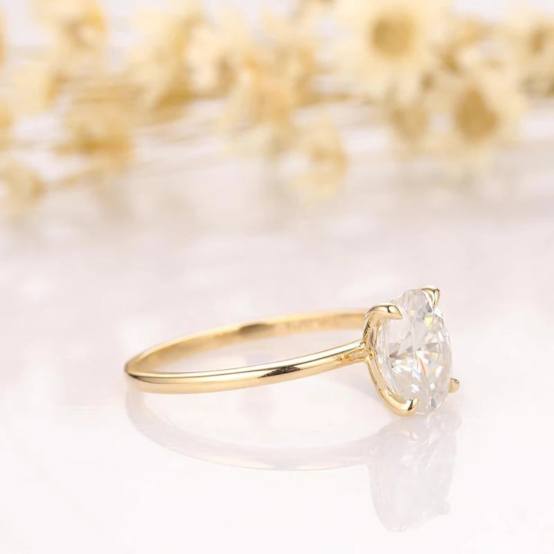 DRIFA | Oval Solitaire Moissanite Engagement Ring