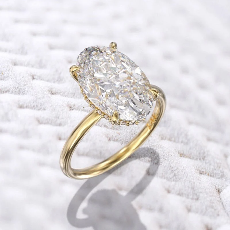 JAE | 6 Carat Crushed Ice Oval Cut