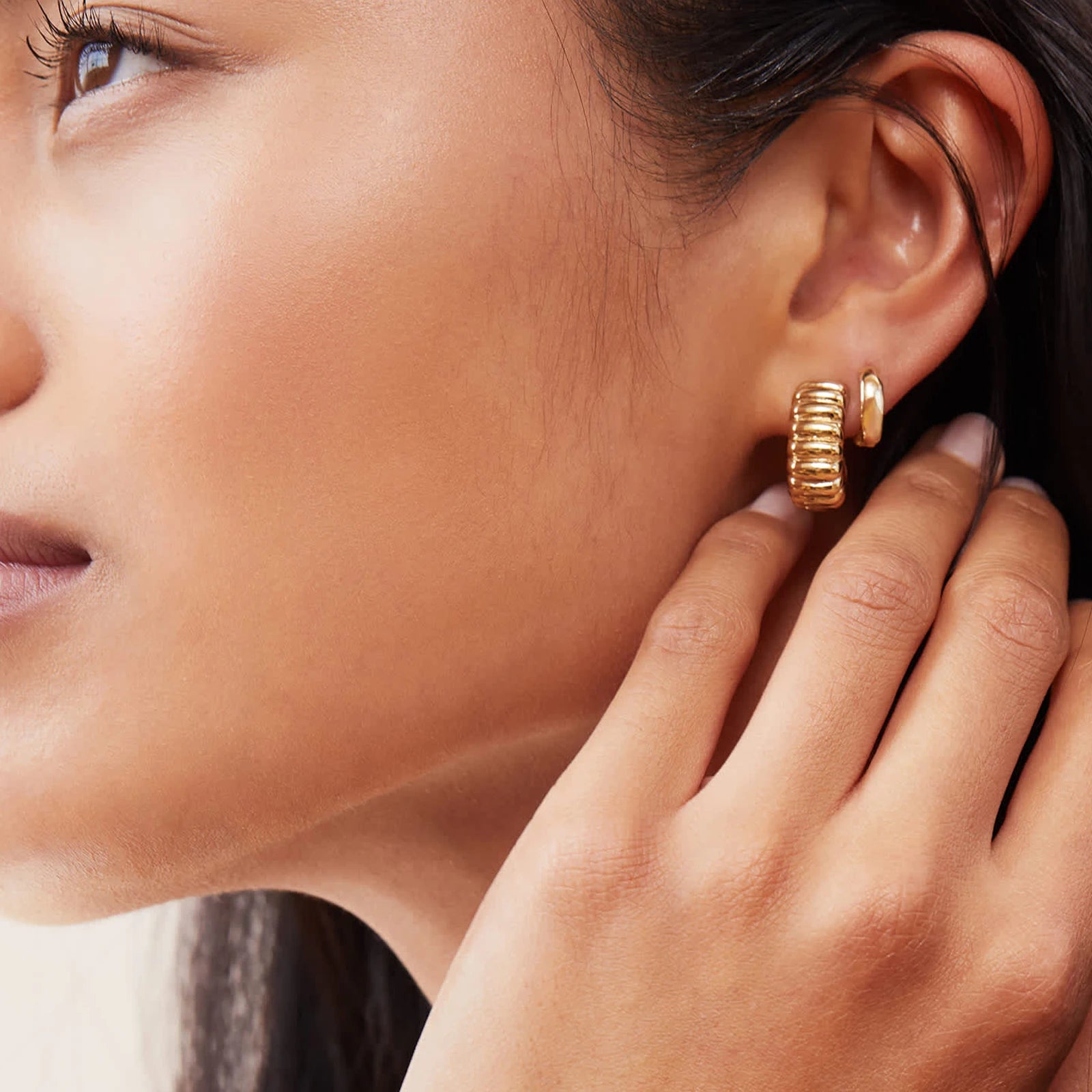 Ribbed Hoop Earrings