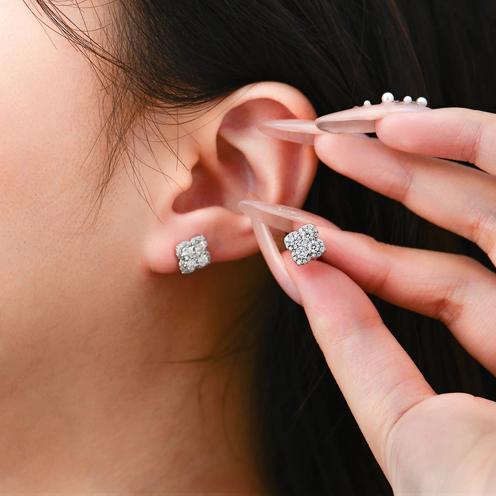 Clover Motif Moissanite Earrings - Kalyn & Co.