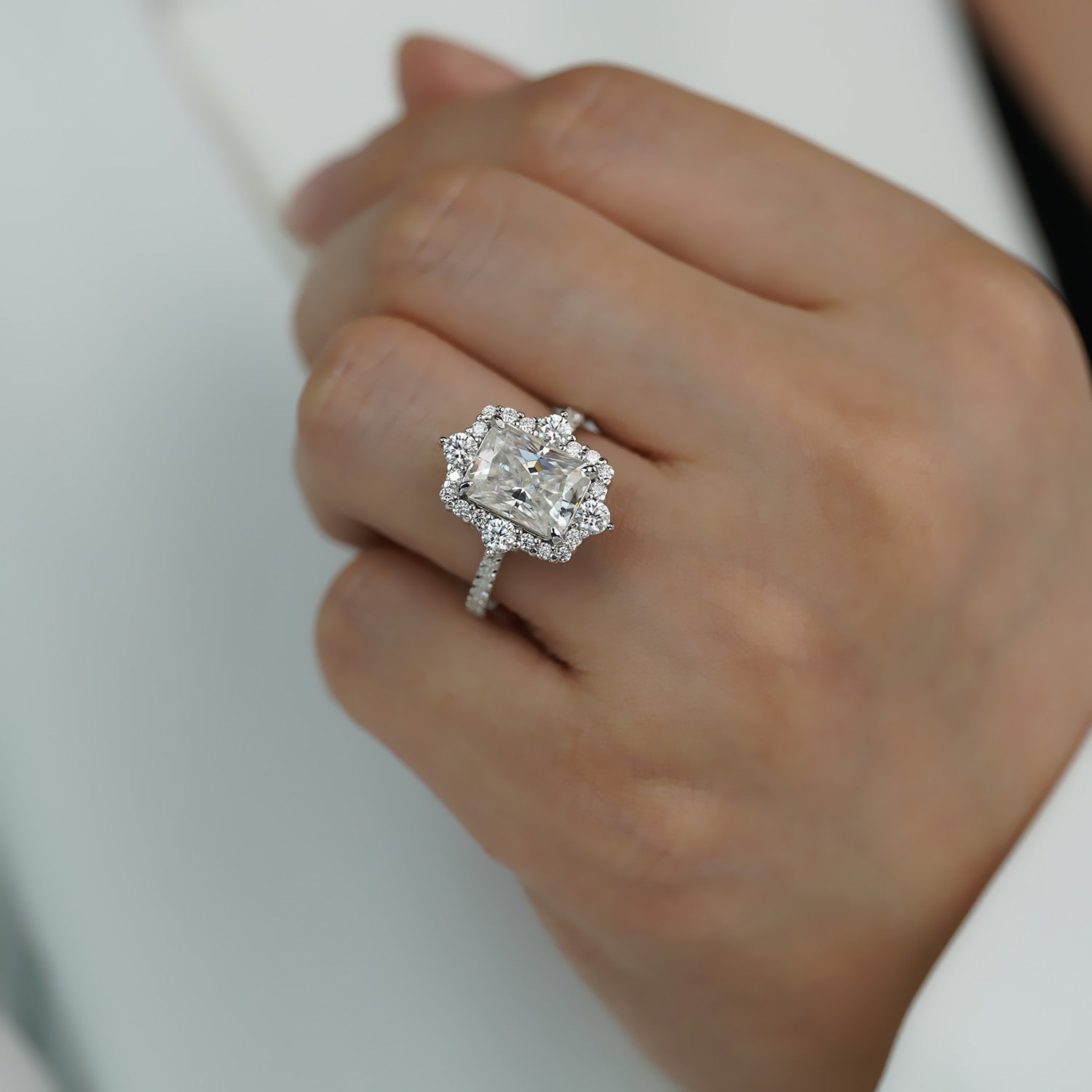 YLVA | Radiant Cut Halo Moissanite Engagement Ring