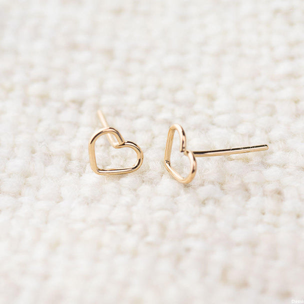 Tiny Heart Earrings - Kalyn's Finds