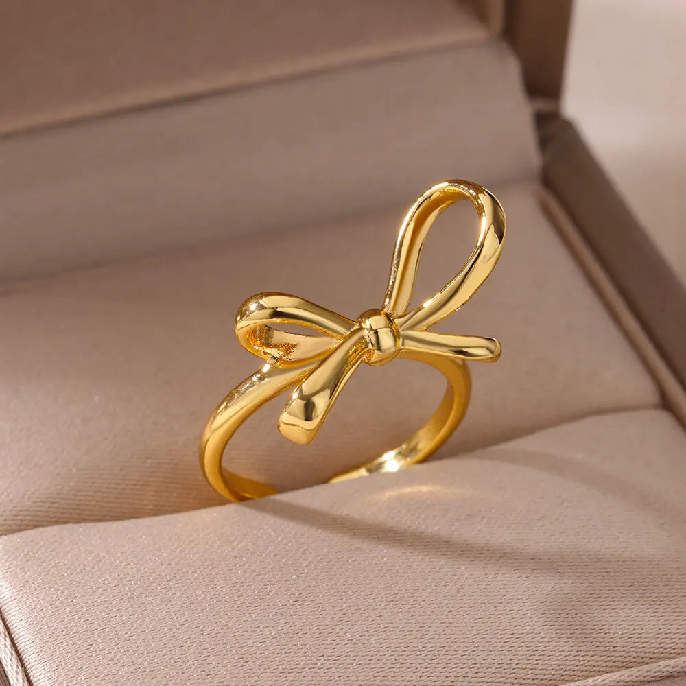 LANNE | 18K Gold Bow Ring