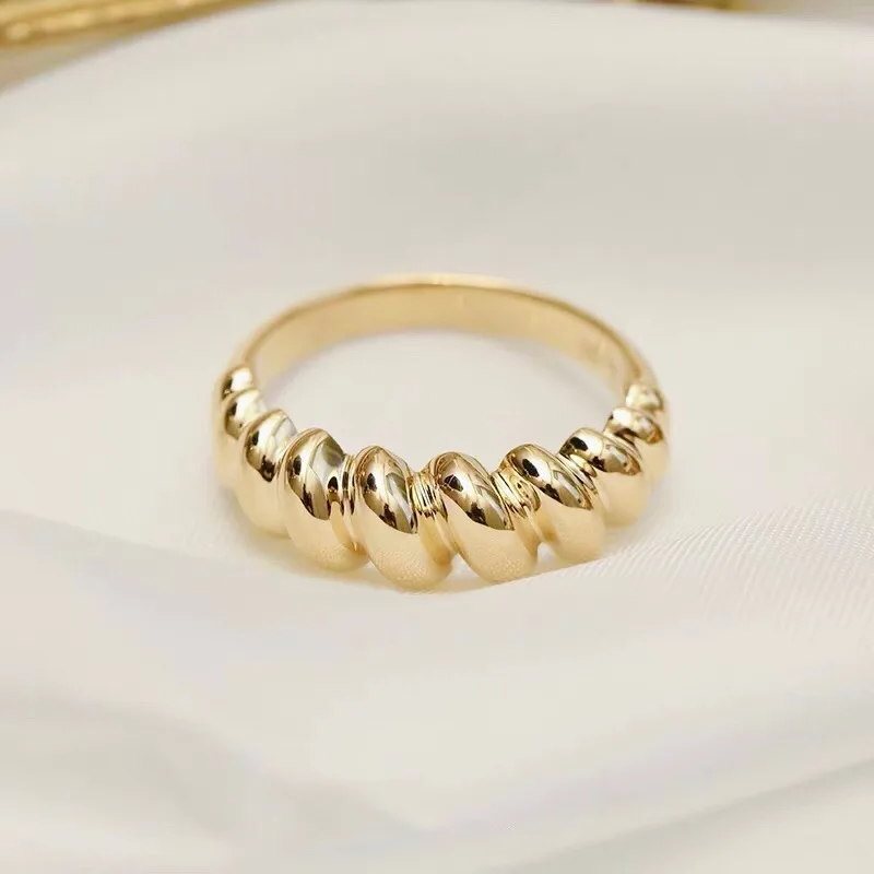 CALE | French Croissant Gold Ring