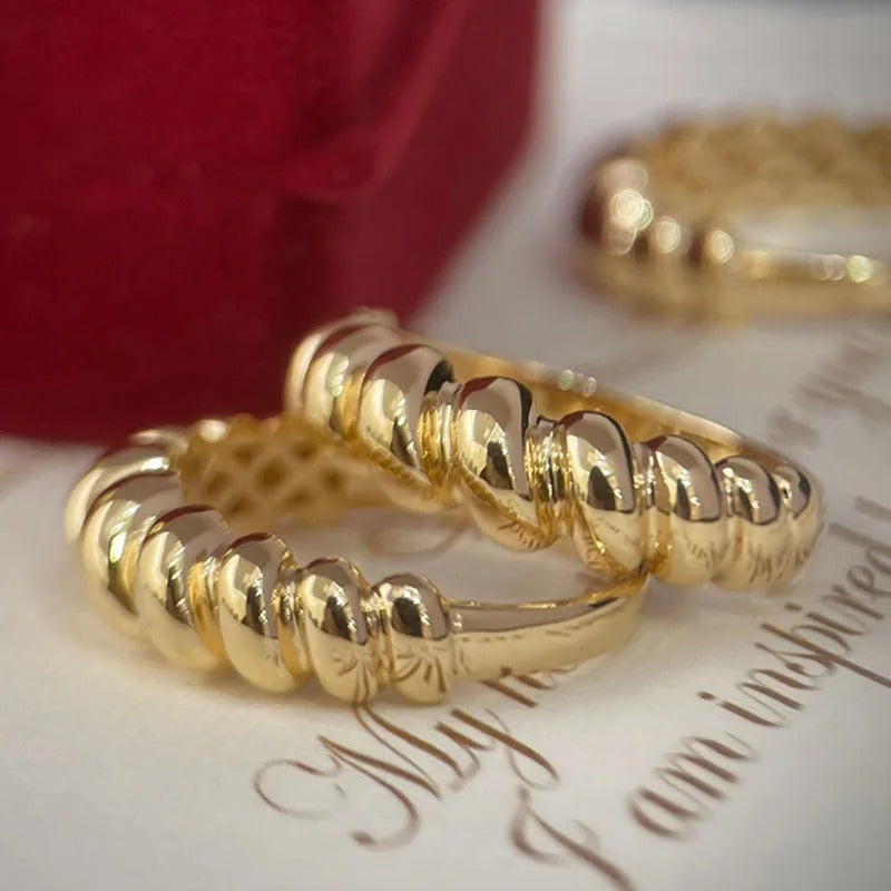 CALE | French Croissant Gold Ring