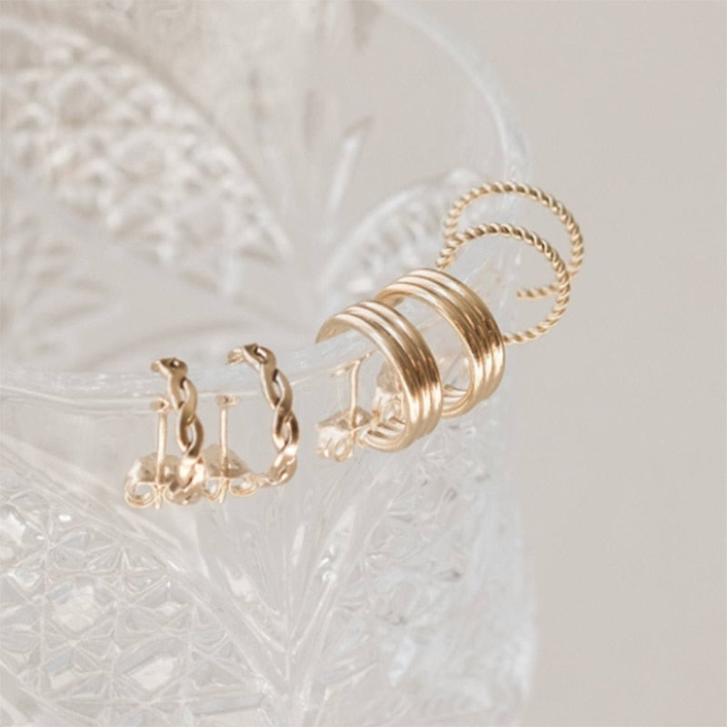 14K Gold Twist Hoop Earrings