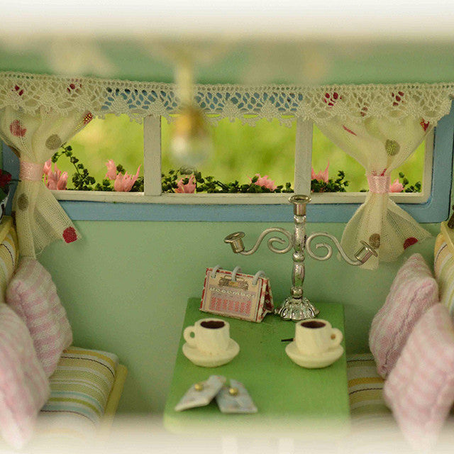 DIY Fairy Gypsy Travel Caravan - Kalyn's Finds